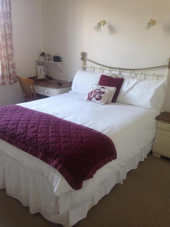 Mill Farm Villa Exeter Room photo